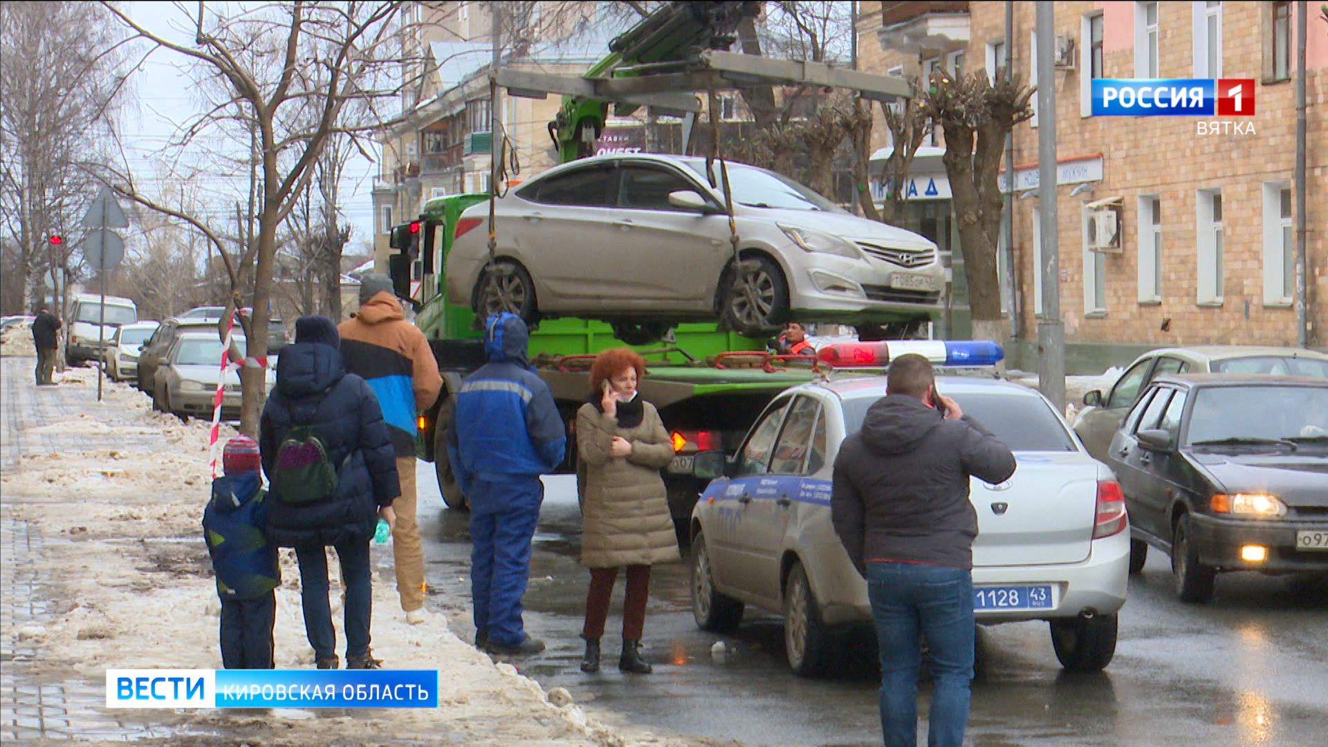 Кировчан призвали не парковаться в местах, где убирают снег