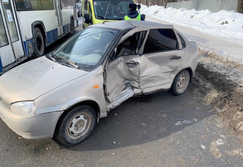 В Кирове в ДТП пострадал водитель «Лады»