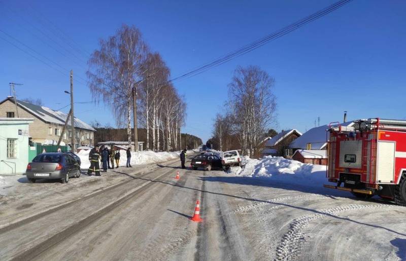В Юрьянском районе столкнулись два ВАЗа, есть пострадавший
