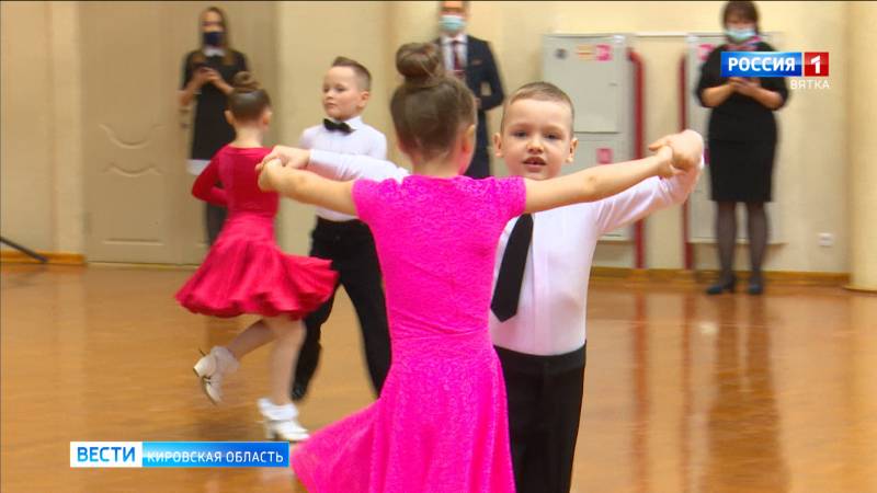 В Дворце единоборств состоялось Первенство по спортивным танцам