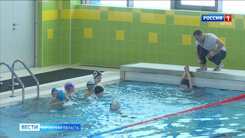 В новом бассейне спорткомплекса «Вересники» начались тренировки