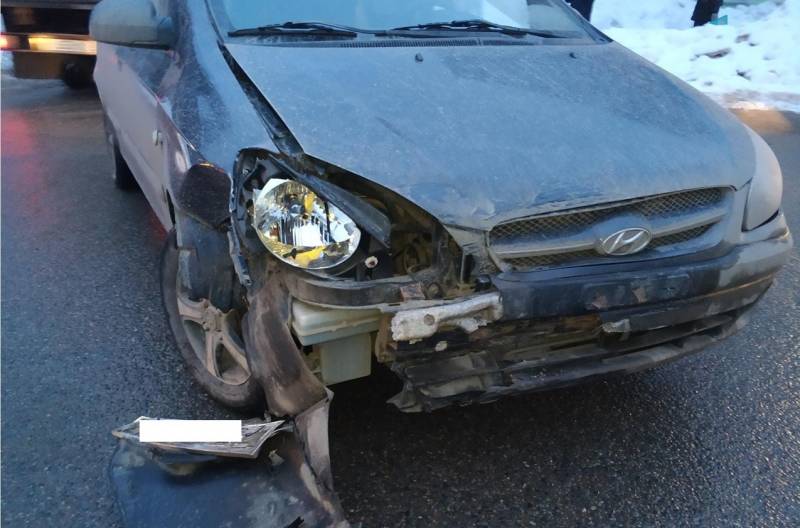 В Кирове столкнулись две иномарки, один человек пострадал