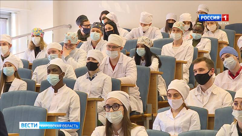 Игорь Васильев встретился со студентами  медуниверситета