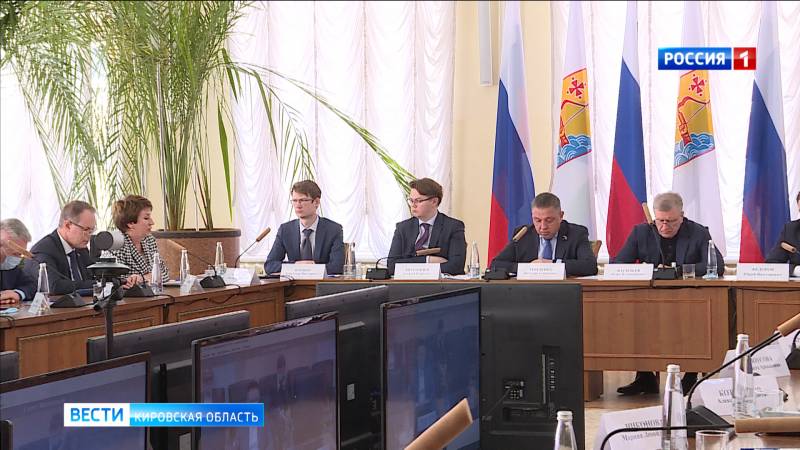 Члены СовФеда и кировские власти обсудили снижение количества проверок бизнеса