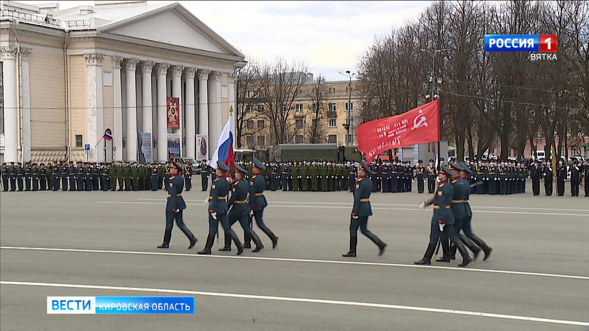 На Театральной площади состоялась генеральная репетиция парада Победы
