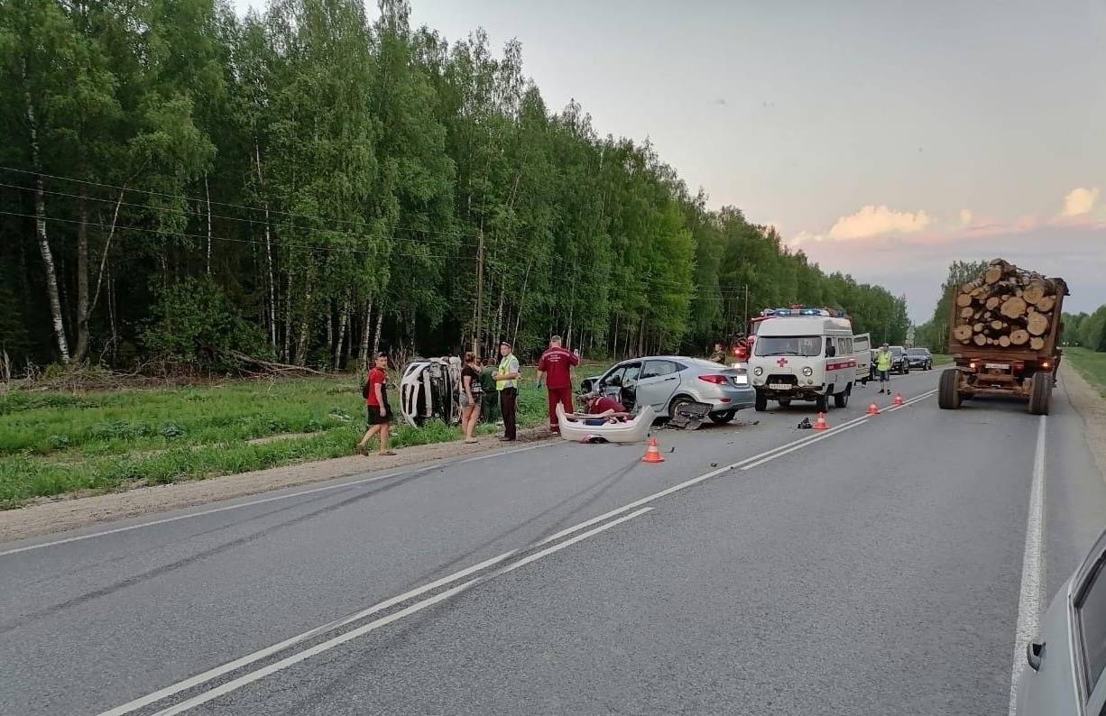 В ДТП на трассе в Нолинском районе двое человек погибли, один травмирован