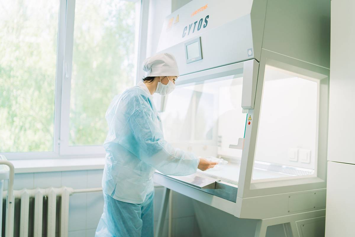 В Кировском онкоцентре с помощью иммунотерапии продлевают жизнь пациентам с 3 и 4 стадиями рака