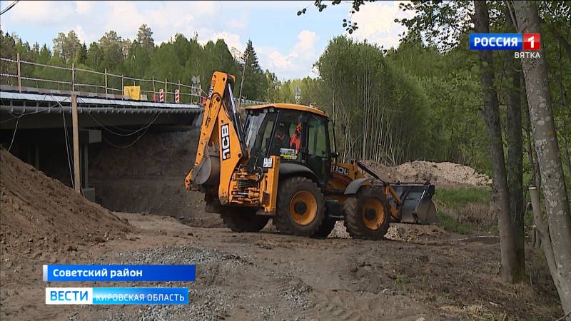 В Советском районе ремонтируют мост через реку Березовку