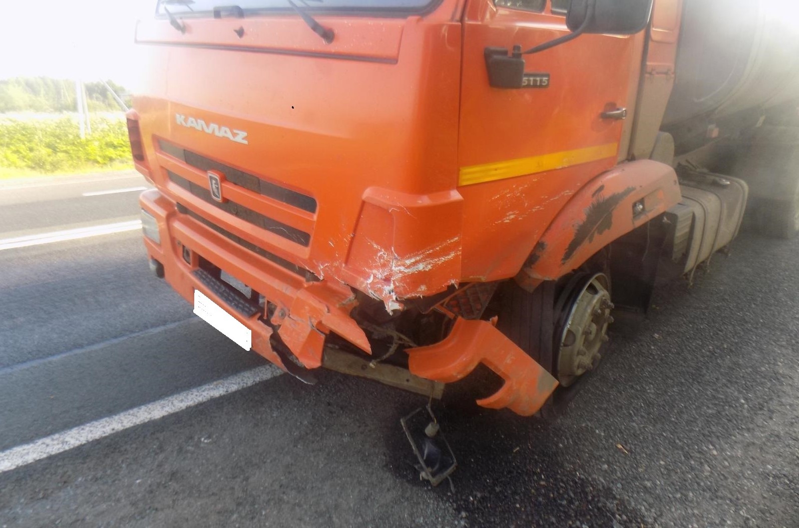 В Орловском районе ВАЗ – 2110 столкнулся с «Камазом»