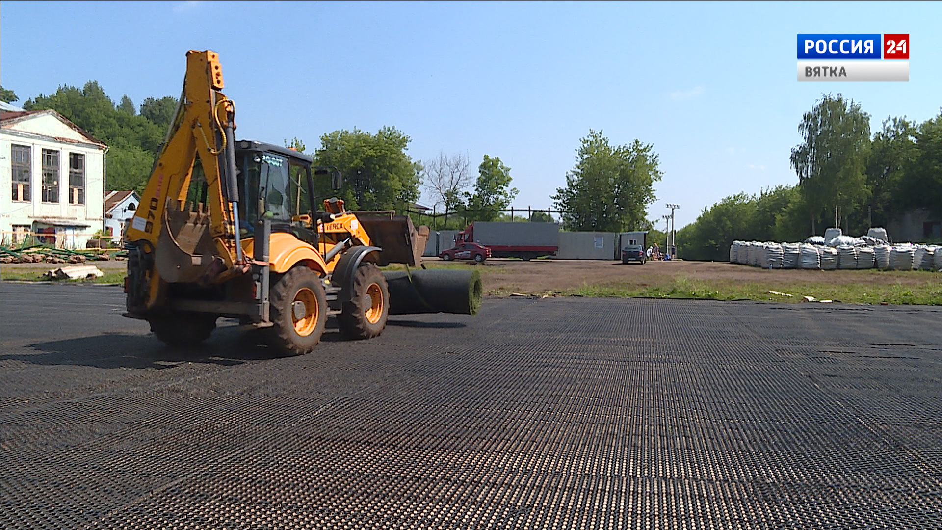 Футбольное поле на стадионе «Трудовые резервы» планируют заменить в течение лета