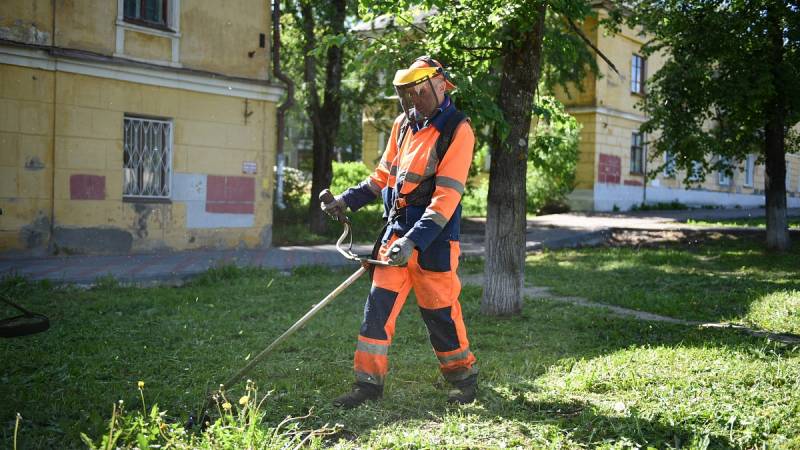 В Кирове приведут в порядок газоны ко Дню города