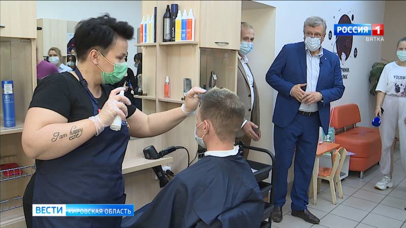 Игорь Васильев оценил соблюдение санитарных правил в общественных местах