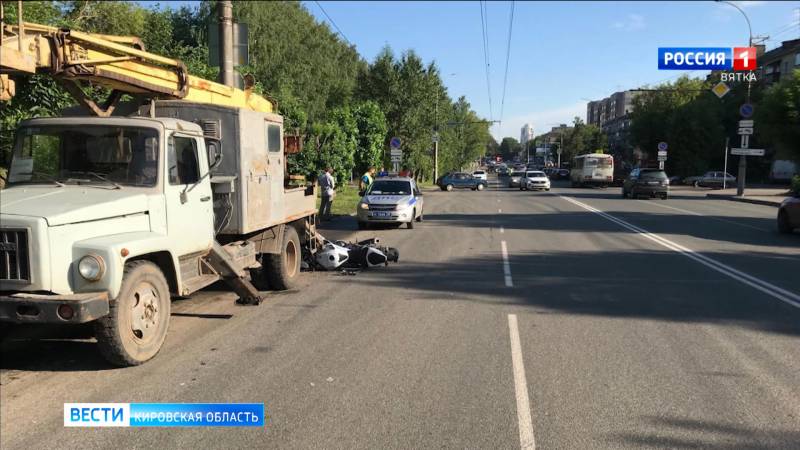 В Кирове в ДТП пострадал 33-летний мотоциклист