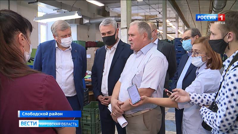 Губернатор Игорь Васильев и депутат Госдумы Рахим Азимов посетили с рабочей поездкой Слободской район