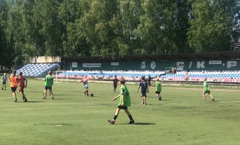 Юные кировские спортсмены тренируются даже летом.