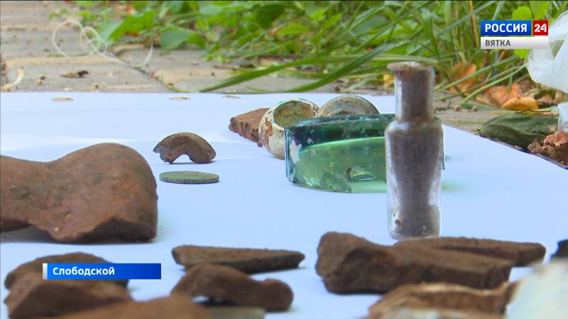 В Слободском проходят необычные археологические раскопки