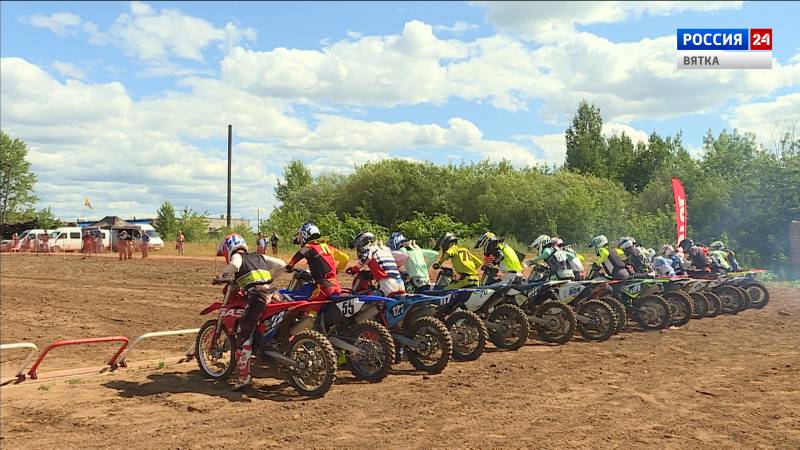 В Кирове прошел очередной этап областного Чемпионата по мотокроссу