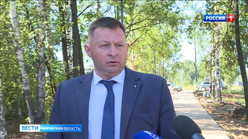 Благодаря ППМИ в кировском микрорайоне Коминтерн обустроили сквер