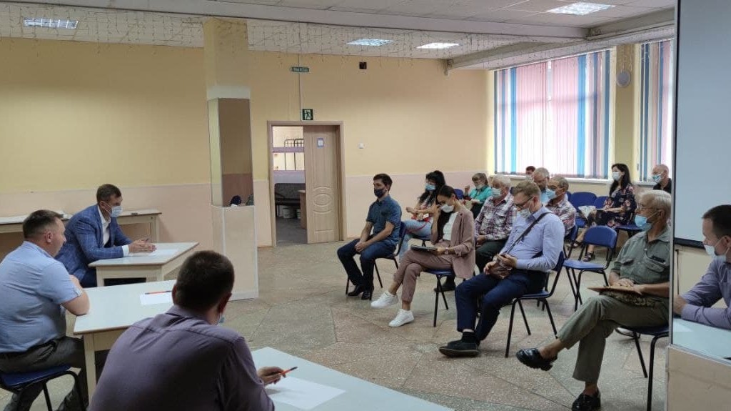 С жителями Кирова обсудили вопросы водоснабжения в Первомайском районе