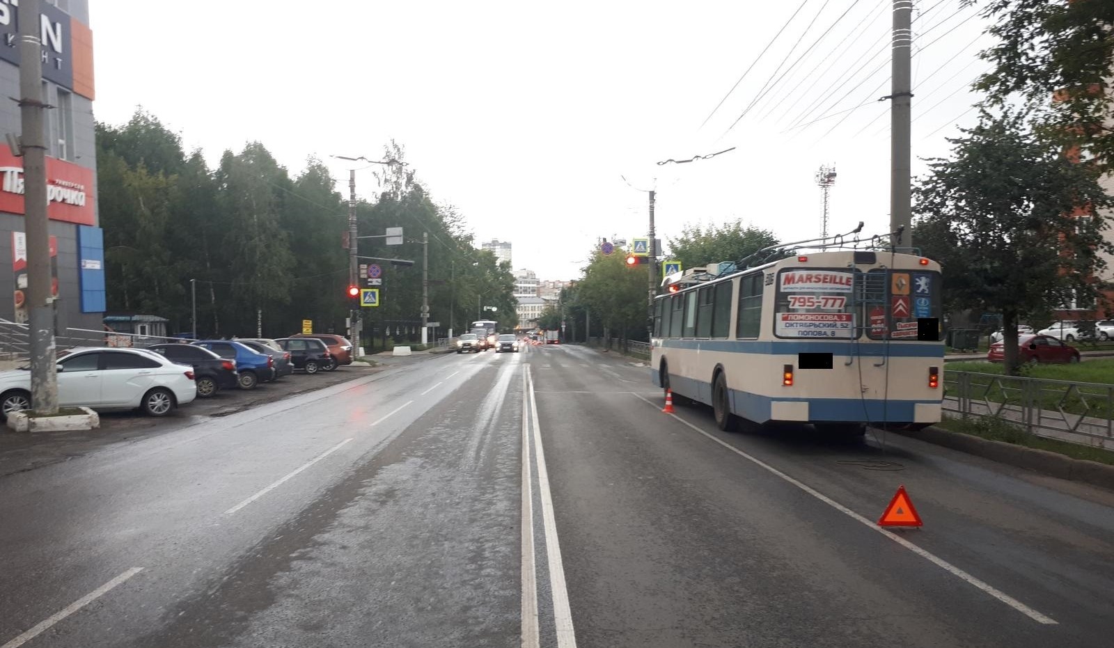 Кировчанка получила травмы, упав в троллейбусе