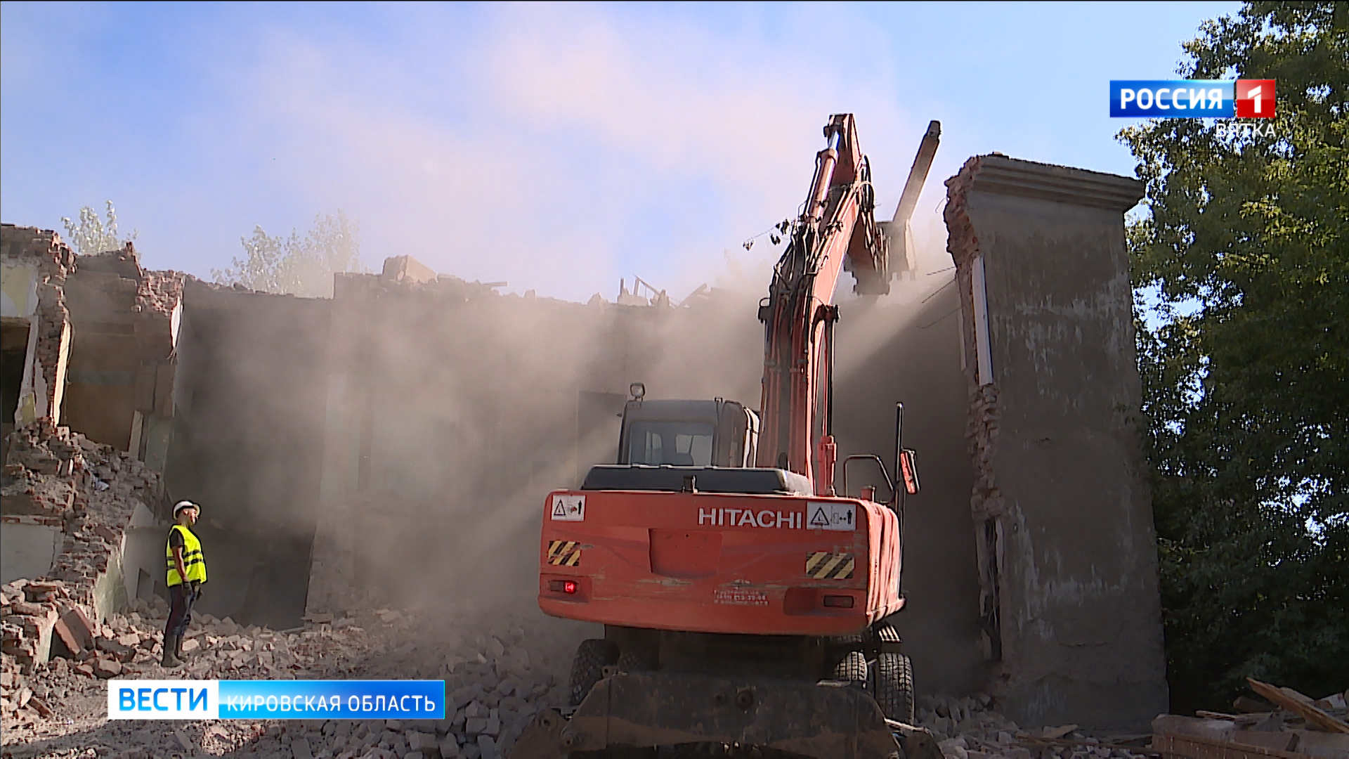 В Кирове до конца августа снесут аварийный дом на Карла Маркса