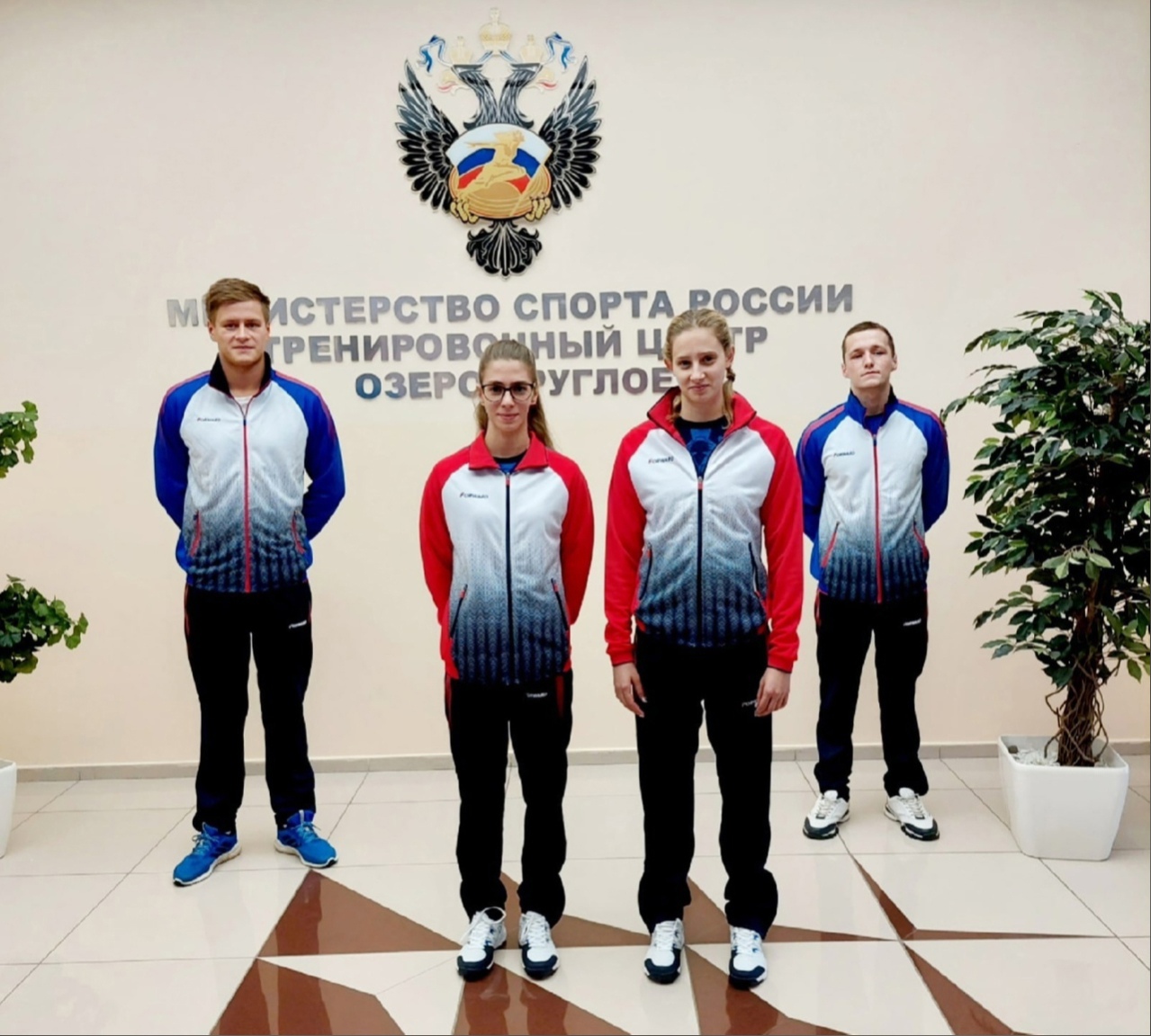 Сборная России по плаванию спорта ЛИН вылетела в Токио