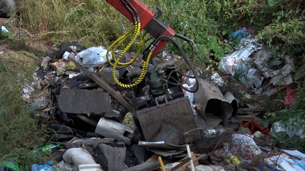В Кирове ликвидировали несанкционированную свалку в Нововятском районе