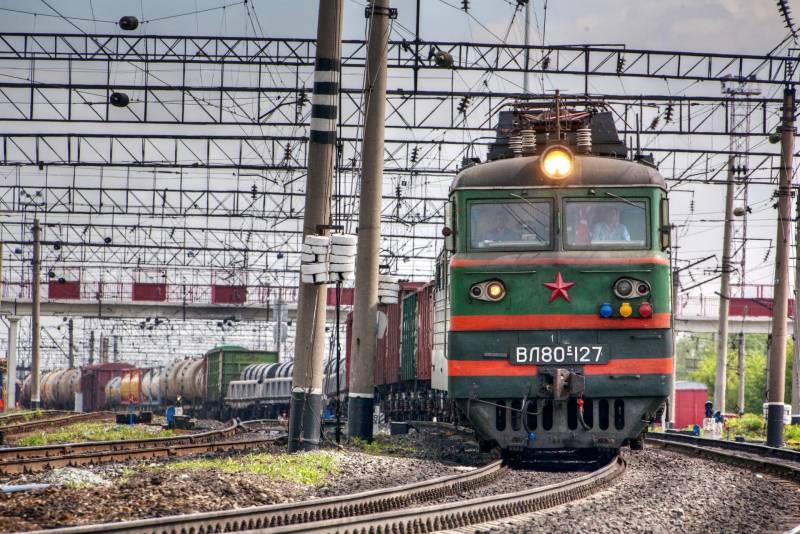 По Кировской области проехал поезд-«тяжеловес»