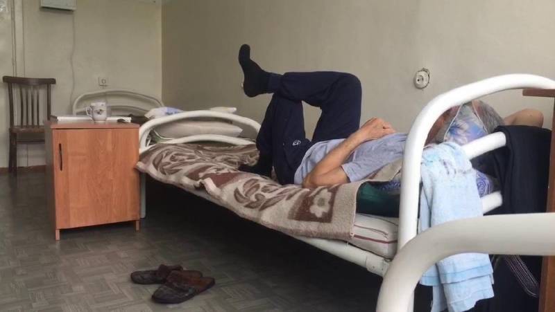 В Кирове пациент одной из больниц украл деньги с карты, найденной в палате