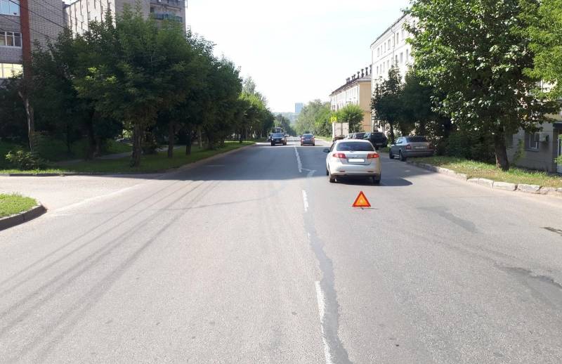 В Кирове на улице Лепсе водитель сбил девушку-пешехода