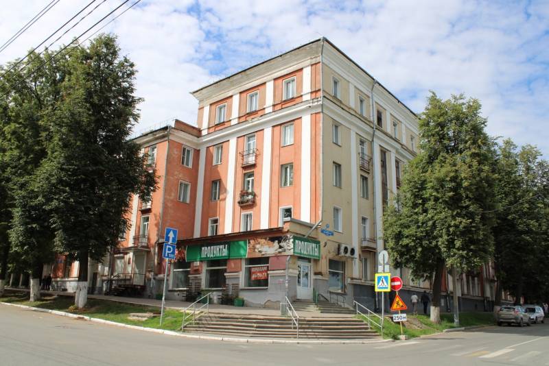 В Кирове ремонтируют дом, где жили Чарушин, Казенин и Колповский