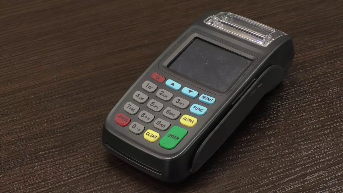 В Кирове все перевозчики обновят терминалы для оплаты проезда