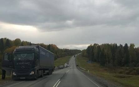 В Омутнинском районе «Нива» столкнулась с грузовиком