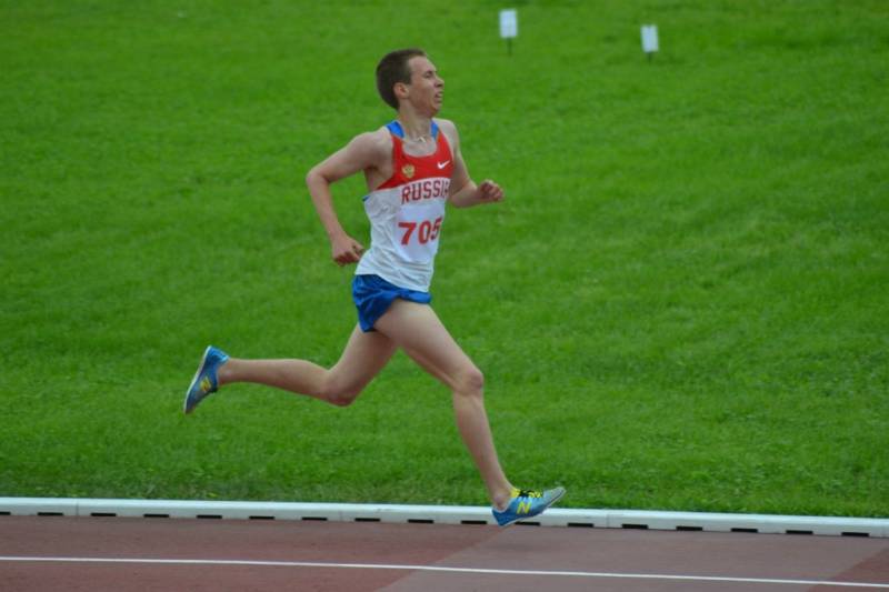 Кировчанин финишировал в первой десятке на чемпионате России по полумарафону