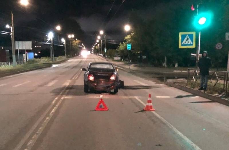 В Кирове проводится розыск по факту аварии на улице Московской