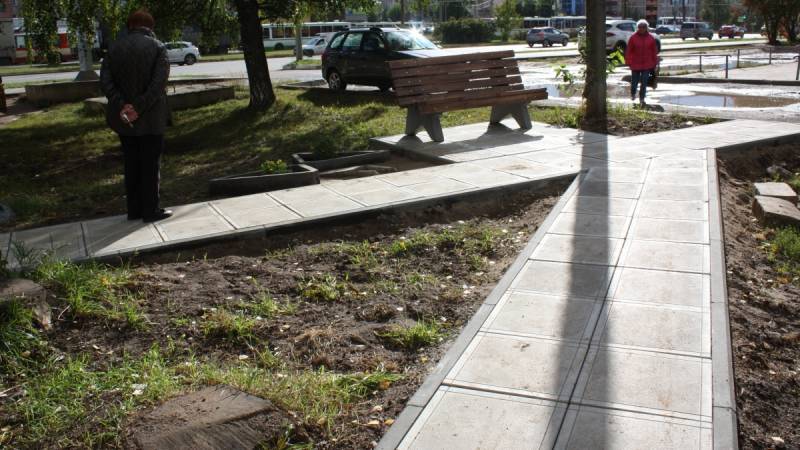 В Кирове завершается благоустройство двора на улице Московской