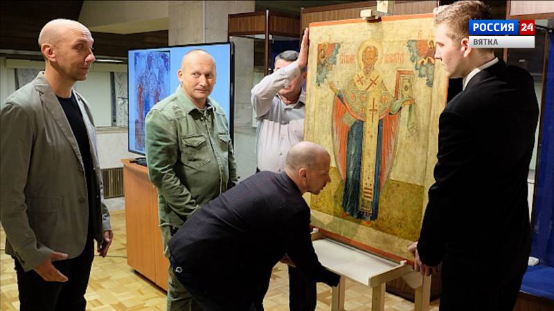 В Свято-Серафимовский собор после реставрации вернулась икона Николы Зарайского