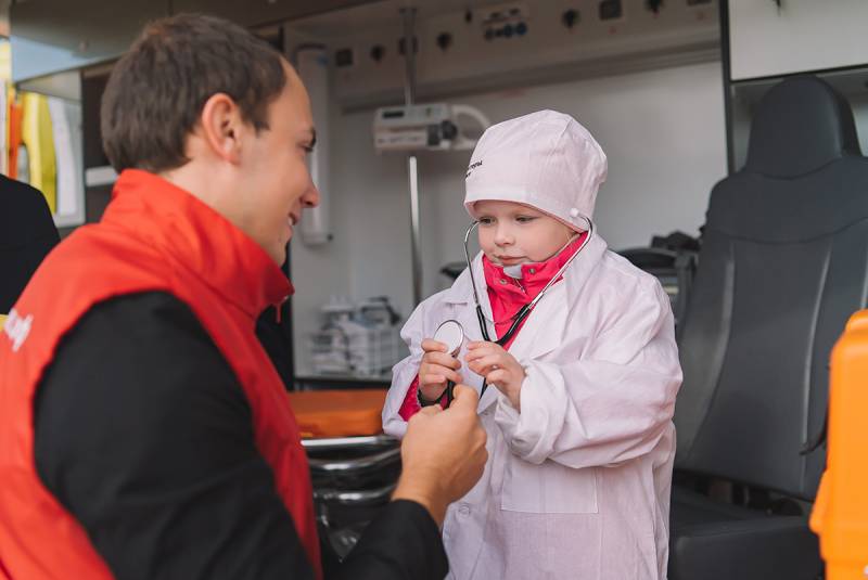 В Кирове школьникам рассказали, как оказать первую медицинскую помощь