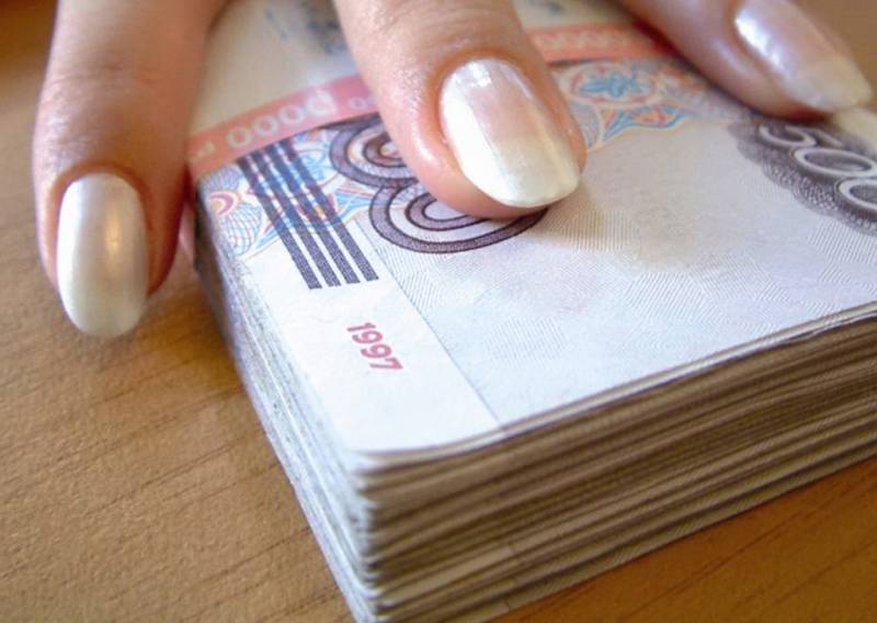 В Слободском за присвоение денег осудили бывшего главного бухгалтера школы искусств