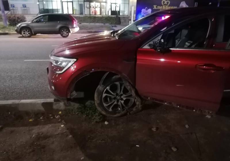 В Кирово-Чепецке водитель получил травмы после столкновения с дорожным знаком