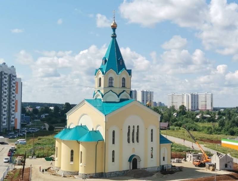 Православные верующие отмечают Рождество Пресвятой Богородицы