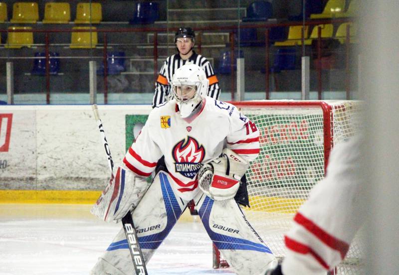 Кто есть кто в МХК «Олимпия»: вратарь Артём Казаков