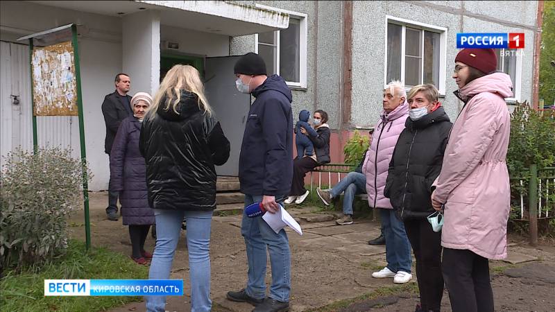 В Кирове на Кольцова две многоэтажки спорят из-за тепла и горячей воды
