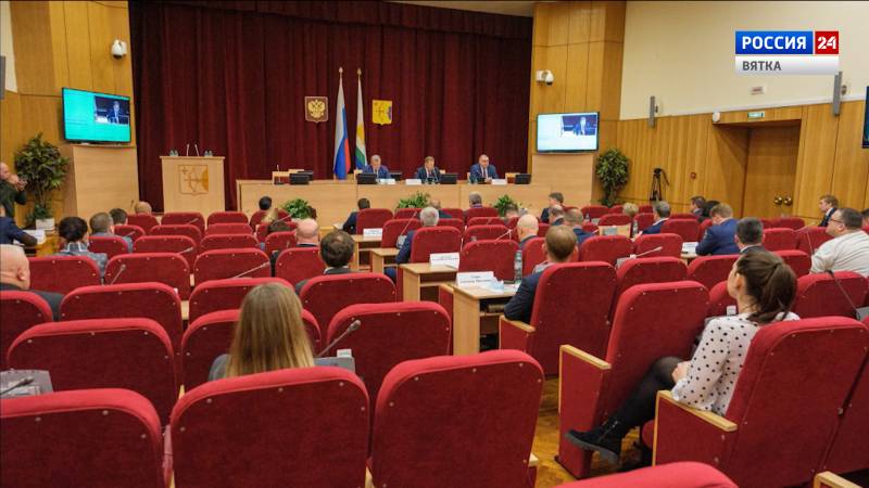 В Законодательном Собрании Кировской области состоялось первое совещание вновь избранных депутатов