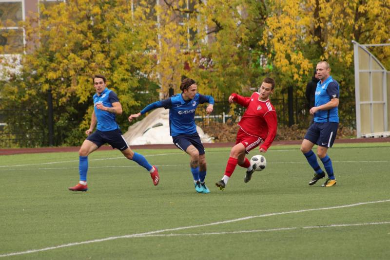 Футболисты кировского «Факела» завоевали бронзу третьего дивизиона