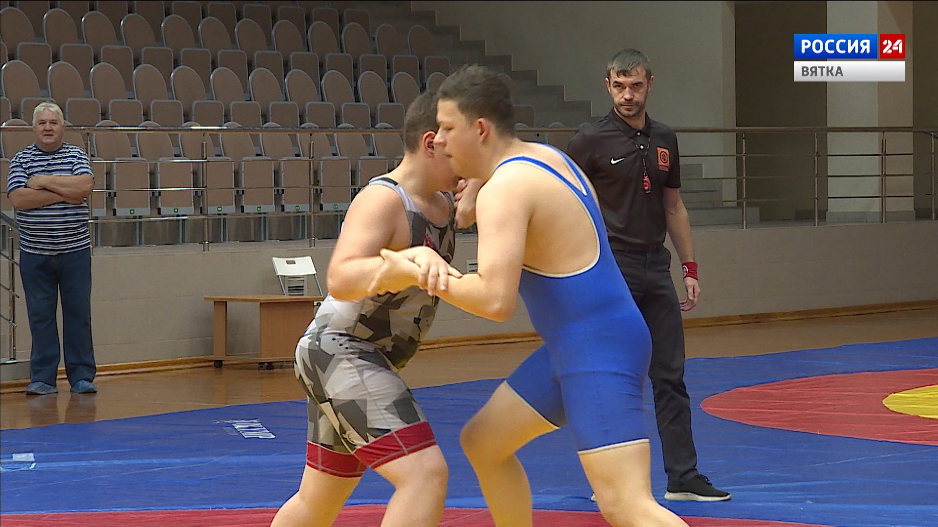 Во Дворце Единоборств прошли соревнования по борьбе памяти Александра Дьяконова