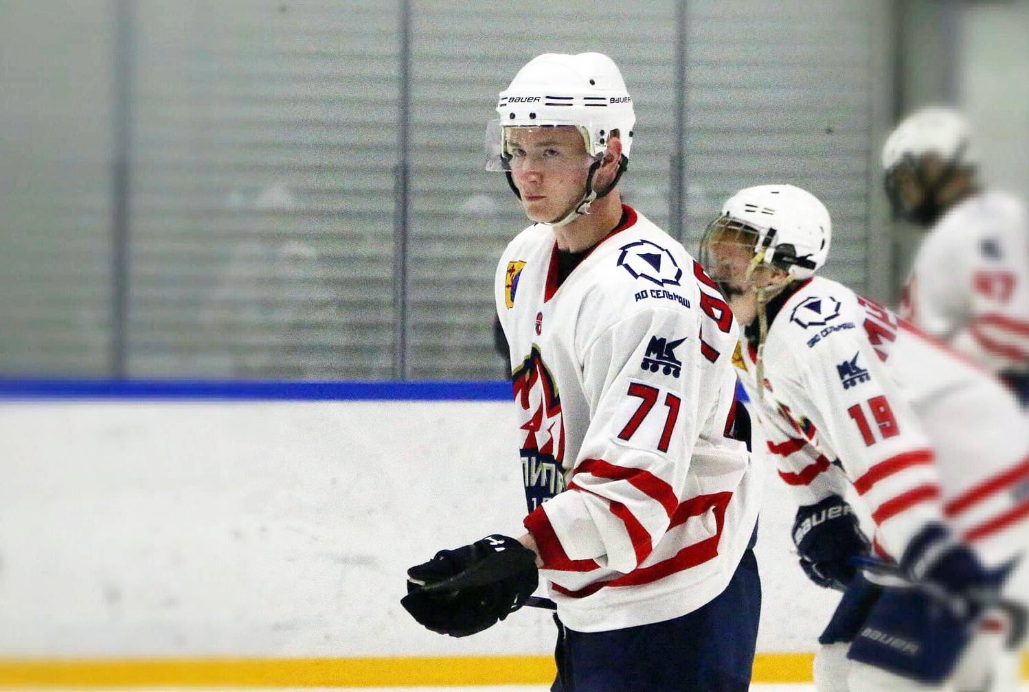 Кто есть кто в МХК «Олимпия»: защитник Артём Заналиев