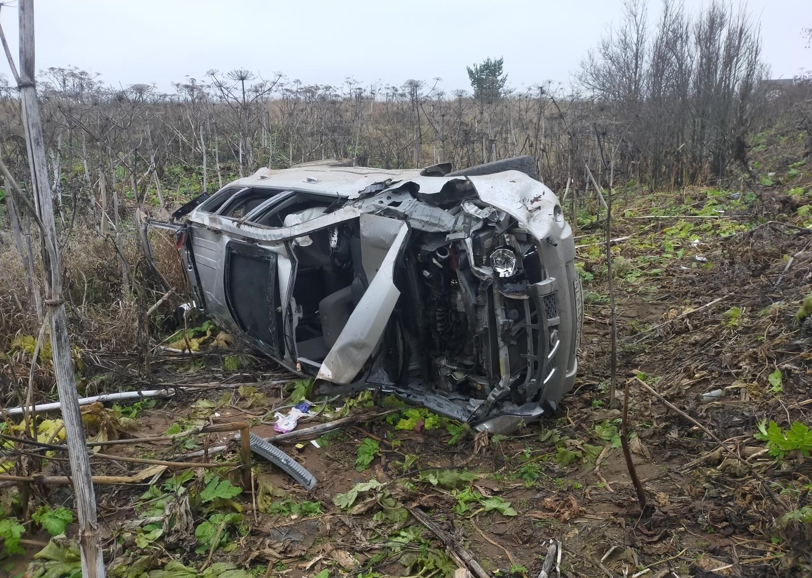 В Кирово-Чепецком районе опрокинулся автомобиль: три человека получили травмы