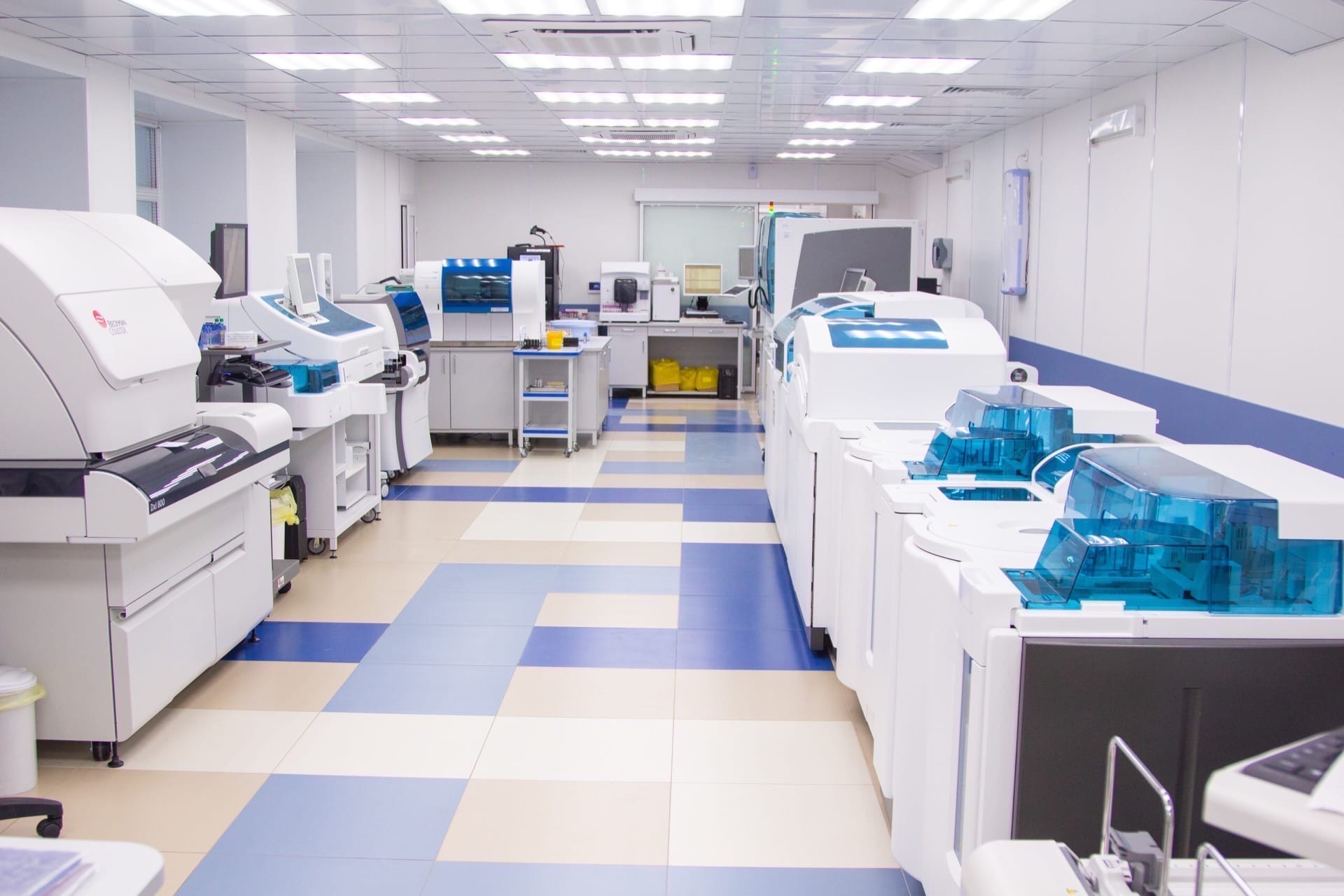 За сутки в Кировской области с помощью ПЦР-тестов выявили 241 случай коронавируса