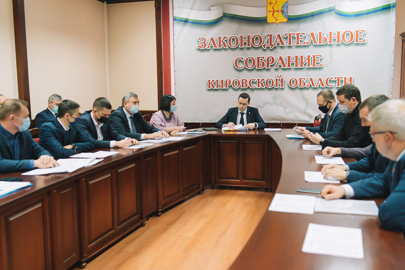 В правительстве Кировской области обсудили проведение капремонта школы № 7 в Кирово-Чепецке